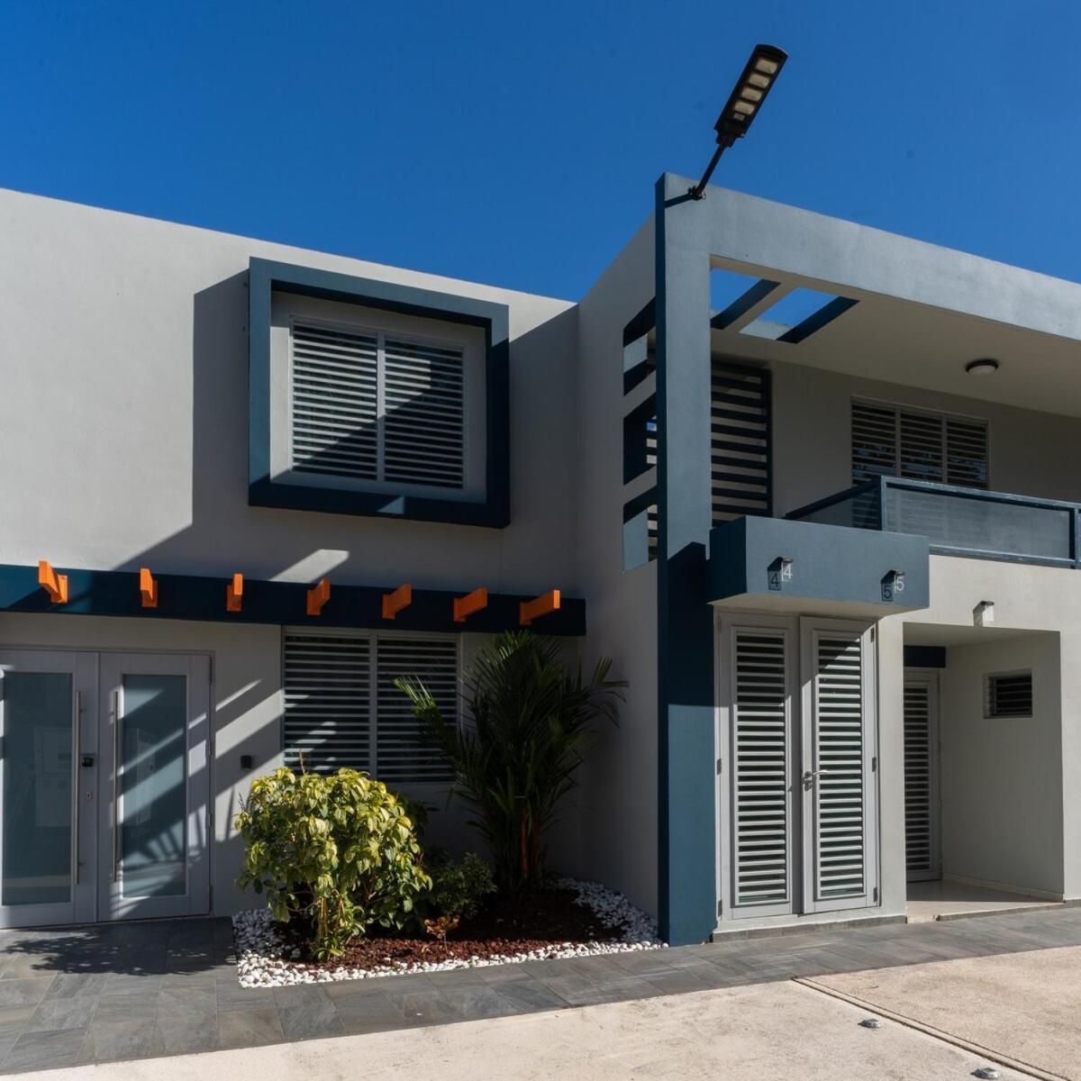Aquaville Dorado Moderna A Studio 7 Экстерьер фото